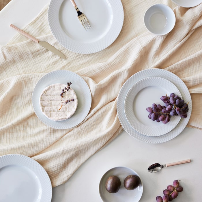 Lyngby Porcelæn Rhombe Plate, White – rosendahl.com