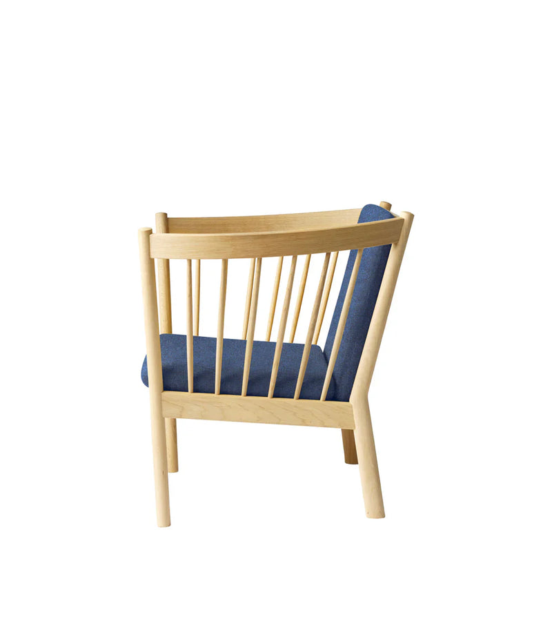 FDB Møbler J146 Armchair, Nature Lacquered Oak/Dark Blue