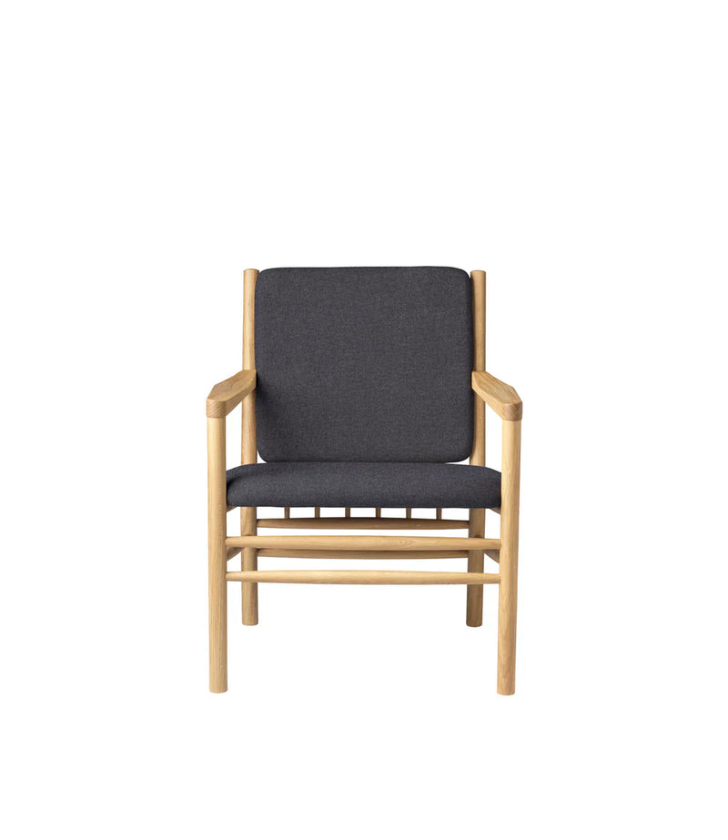 FDB Møbler J147 Armchair, Nature Lacquered Oak/Dark Grey