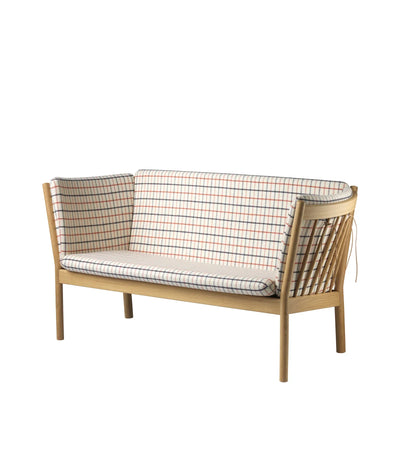 FDB Møbler J148 2 Pers. Couch, Nature Lacquered Oak/Red Wool