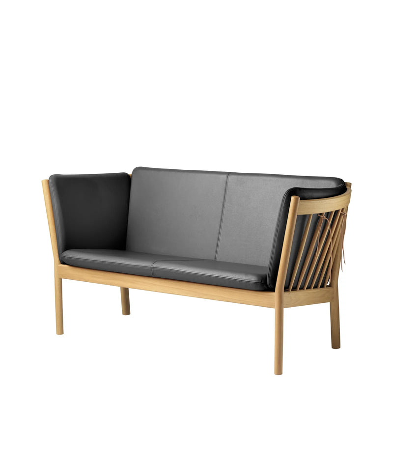 FDB Møbler J148 2 Pers. Couch, Nature Lacquered Oak/Black Leather