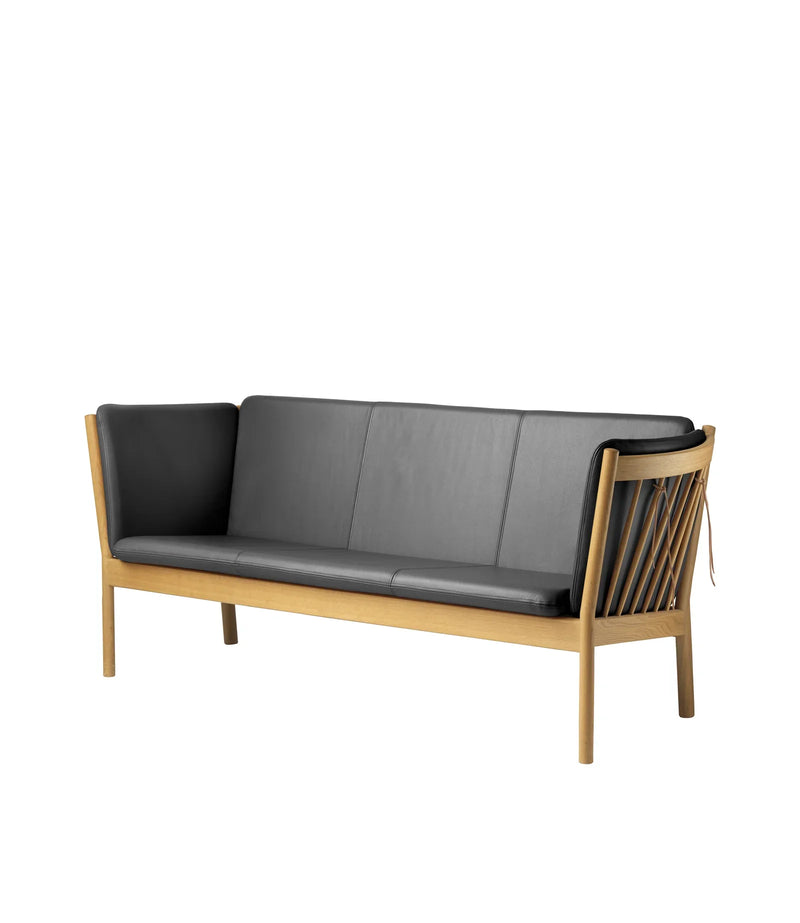 FDB Møbler J149 3 Pers. Couch, Nature Lacquered Oak/Black Leather