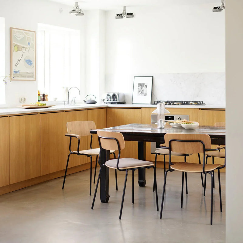 FDB Møbler J183 Holmen Stackable Chair w/Armrests, Steel Black/Nature Veneer