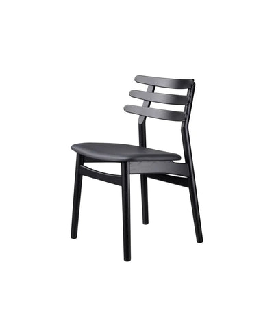 FDB Møbler J48 Chair, Nature Lacquered Oak/Black Leather