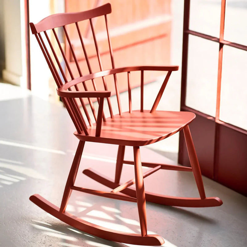 FDB Møbler J52G Rocking Chair, Brick Red Painted Beech – rosendahl.com